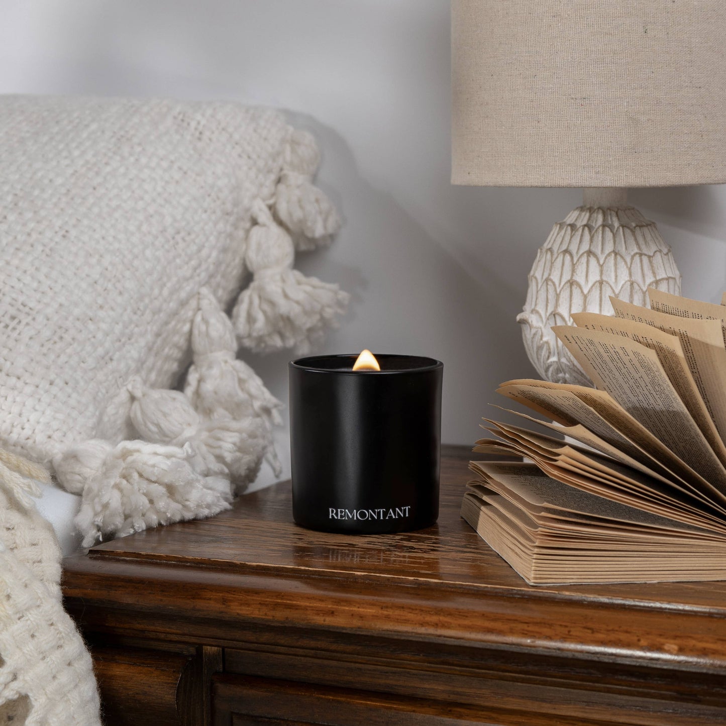 Dark Academia | Cardamom ~ Leather ~ Cedar | Crackling Wick